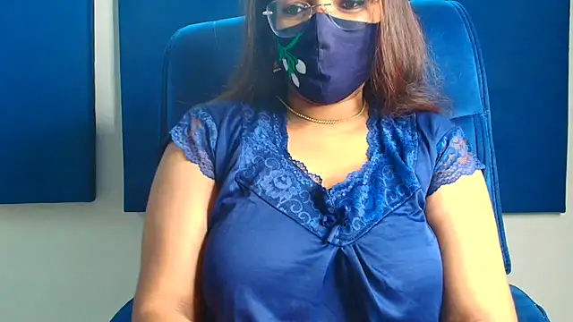 Snapshot of Anjalistar chatting on 07-10-26, 09:56 Anjalistar online show from 07-10-26, 09:56