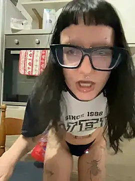 Snapshot of severingratty chatting on 05-29-26, 04:43 severingratty online show from 05-29-26, 04:43