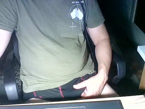 Snapshot of zee06 chatting on 11-05-25, 09:04 zee06 online show from 11-05-25, 09:04