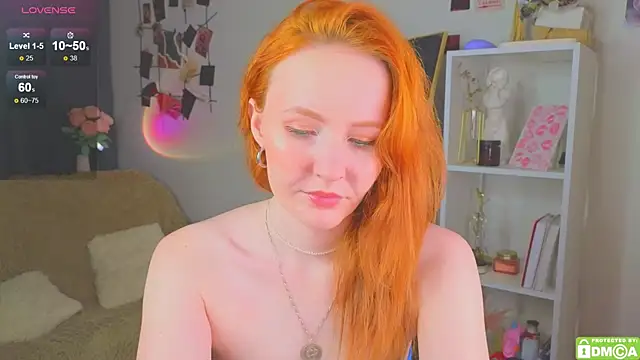 Snapshot of JoyceJones chatting on 10-07-25, 07:11 JoyceJones online show from 10-07-25, 07:11