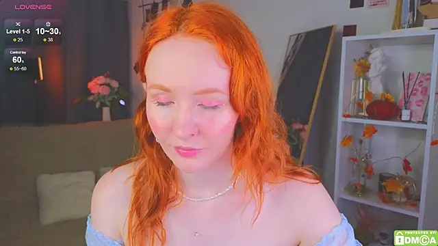 Snapshot of JoyceJones chatting on 11-06-25, 08:10 JoyceJones online show from 11-06-25, 08:10