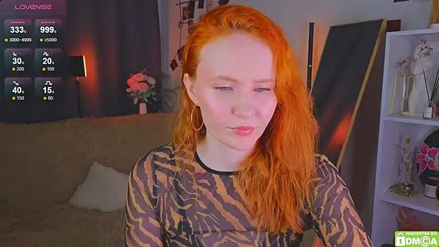 Snapshot of JoyceJones chatting on 11-23-25, 08:19 JoyceJones online show from 11-23-25, 08:19