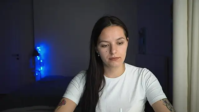 EwelynScott online show from 11-24-25, 03:12