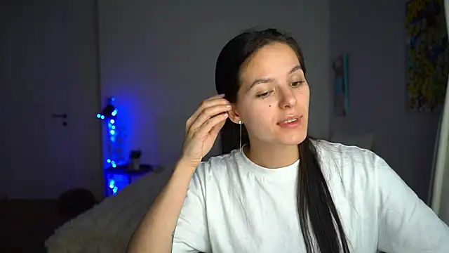 EwelynScott online show from 11-30-25, 11:09