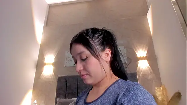 Lunaa bellaa online show from 02-17-26, 07:42