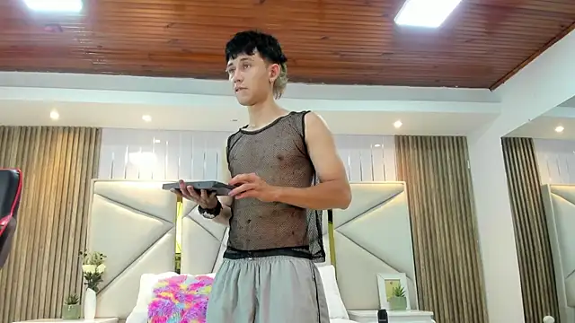 Michael blue online show from 10-10-25, 07:46