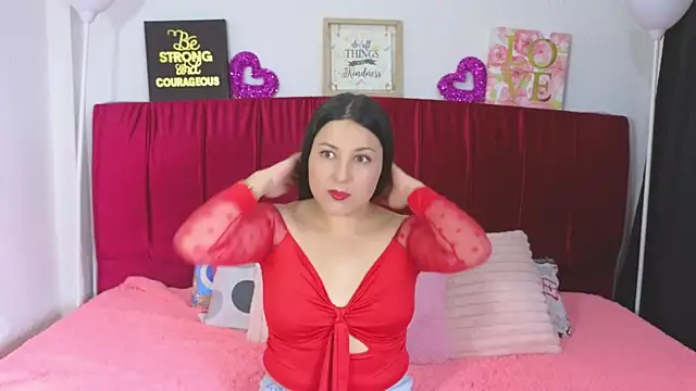 cuteeimy online show from 06-15-26, 04:42