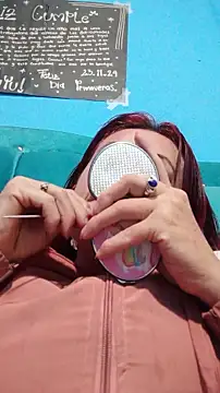 carolinhe  online show from 11-28-25, 04:26