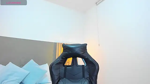 carlina 15 online show from 09-17-25, 12:18