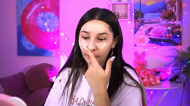 Snapshot of KimClarks_ chatting on 09-15-25, 12:27 KimClarks  online show from 09-15-25, 12:27