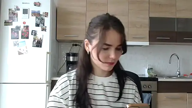 Silviaa a online show from 09-30-25, 01:05