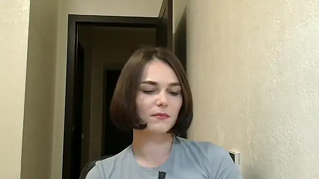 Silviaa a online show from 06-18-26, 07:40