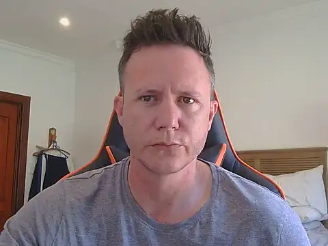 Snapshot of TroyDieselXXX chatting on 11-19-25, 07:19 TroyDieselXXX online show from 11-19-25, 07:19