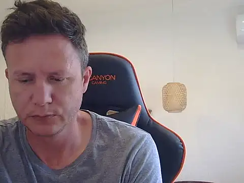 Snapshot of TroyDieselXXX chatting on 12-14-25, 04:51 TroyDieselXXX online show from 12-14-25, 04:51