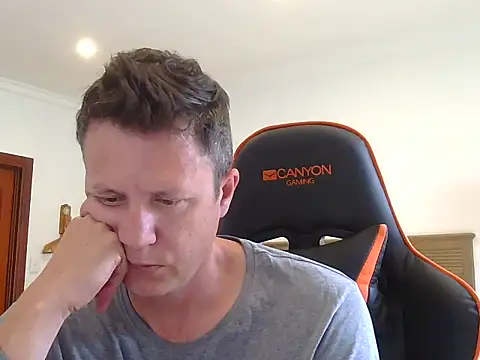 Snapshot of TroyDieselXXX chatting on 12-15-25, 06:17 TroyDieselXXX online show from 12-15-25, 06:17