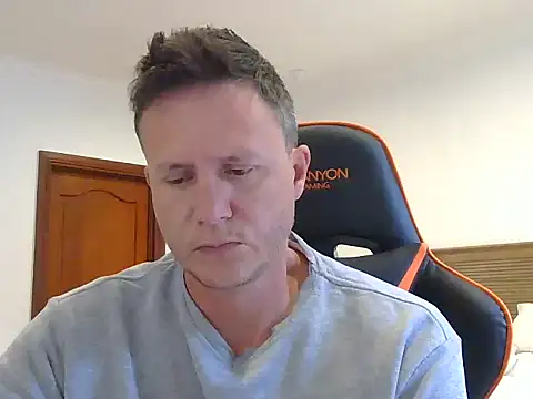 TroyDieselXXX online show from 12-22-25, 05:04