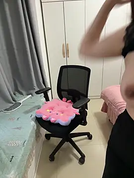 Snapshot of Asia-bb chatting on 10-31-25, 09:43 Asia-bb online show from 10-31-25, 09:43