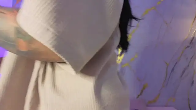 Scaarlettfox online show from 03-17-26, 07:39