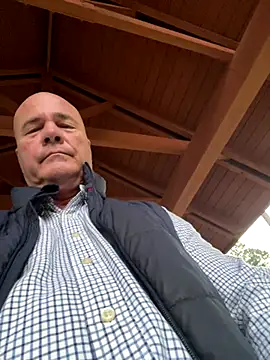 cyclone1212 online show from 11-06-25, 11:44