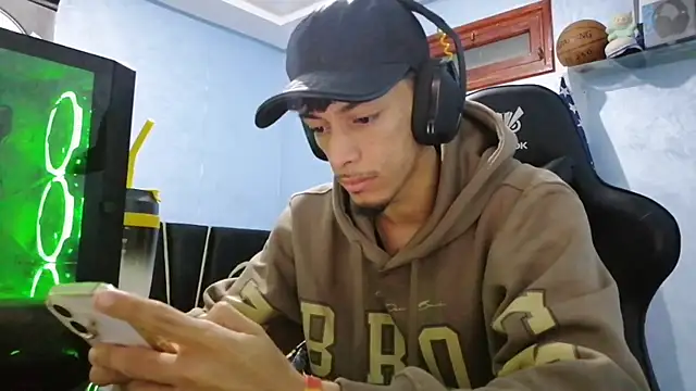 Dark DesireX online show from 11-28-25, 04:48