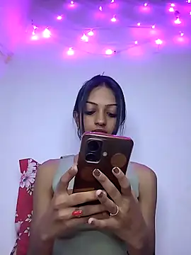 Your-Kitkat online show from 11-14-25, 05:33