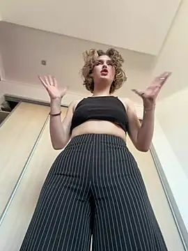 Snapshot of KellyKeler chatting on 02-12-26, 11:27 KellyKeler online show from 02-12-26, 11:27