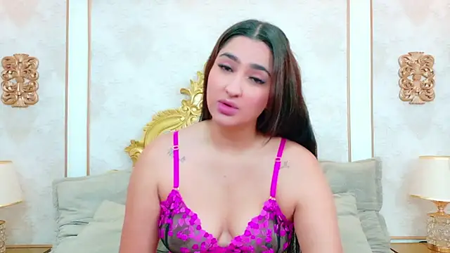 Snapshot of JasmineRhodes chatting on 09-17-25, 01:24 JasmineRhodes online show from 09-17-25, 01:24