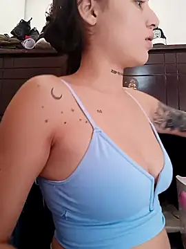 Arii collins1 online show from 11-05-25, 05:57