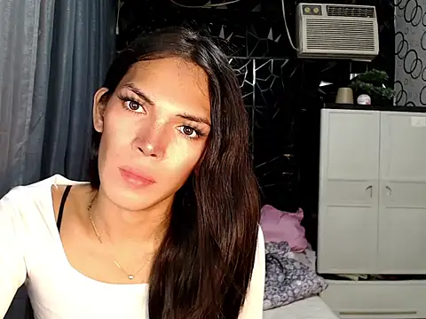Snapshot of ladyhotcuming chatting on 06-29-26, 12:38 ladyhotcuming online show from 06-29-26, 12:38