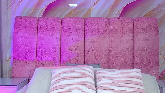 emmacurvy online show from 03-22-26, 03:54