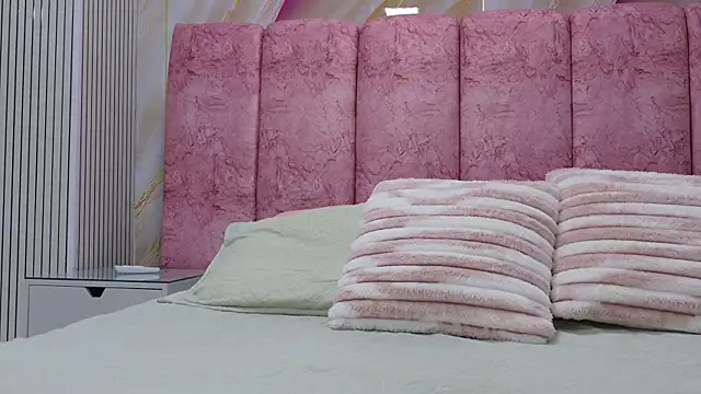 emmacurvy online show from 03-29-26, 03:17