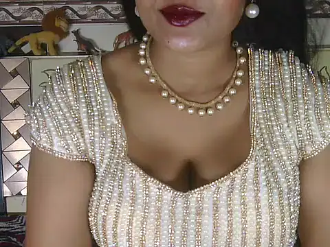 Snapshot of hotee_bhabi chatting on 06-16-26, 02:30 hotee bhabi online show from 06-16-26, 02:30