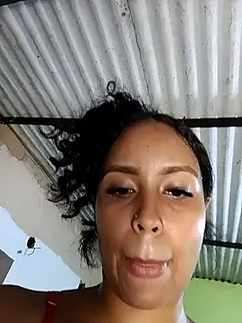 Snapshot of Fernanda30 chatting on 05-16-26, 12:40 Fernanda30 online show from 05-16-26, 12:40