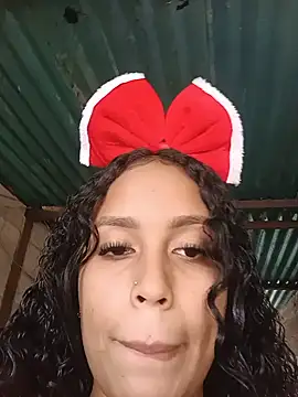 Snapshot of Fernanda30 chatting on 06-18-26, 03:27 Fernanda30 online show from 06-18-26, 03:27