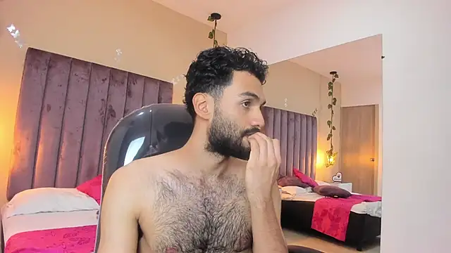 Snapshot of Ryan_Jackson_ chatting on 10-30-25, 05:09 Ryan Jackson  online show from 10-30-25, 05:09