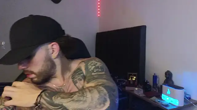 Ades Lowe online show from 02-12-26, 07:03