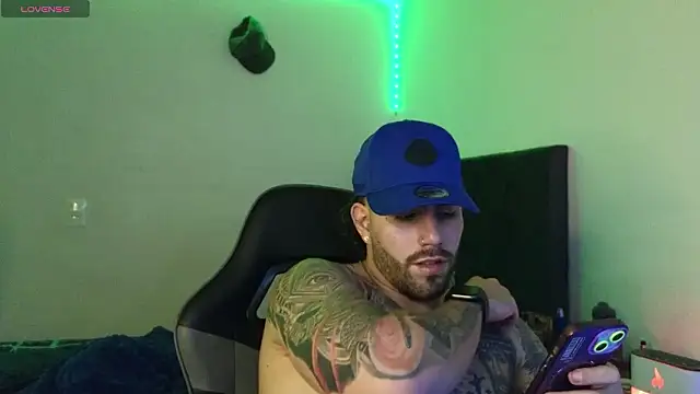 Ades Lowe online show from 02-18-26, 06:31