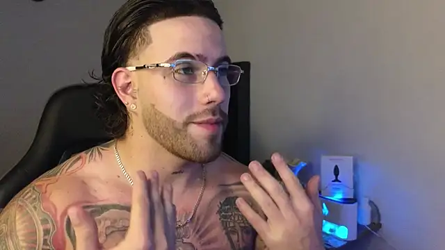 Ades Lowe online show from 03-31-26, 05:52