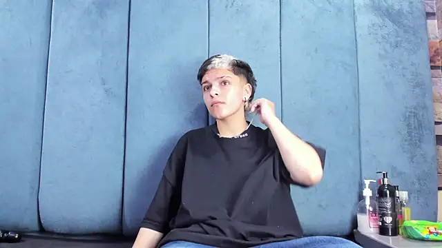 Megan Thompson  online show from 04-18-26, 02:15