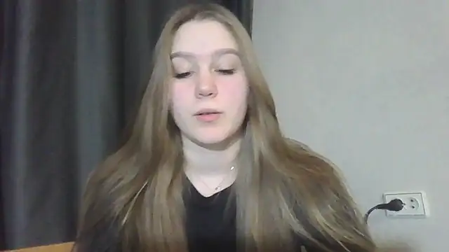 yourhoney Lola  online show from 11-28-25, 04:20