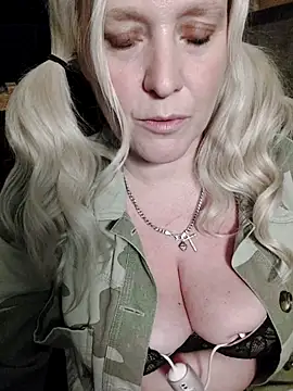 Bouncy-Bella28X online show from 09-30-25, 09:31