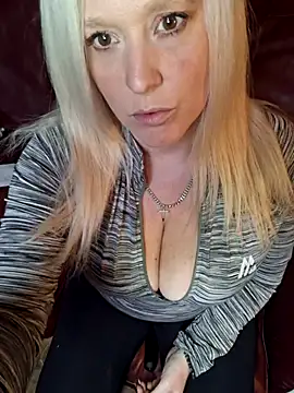 Bouncy-Bella28X online show from 02-20-26, 03:23