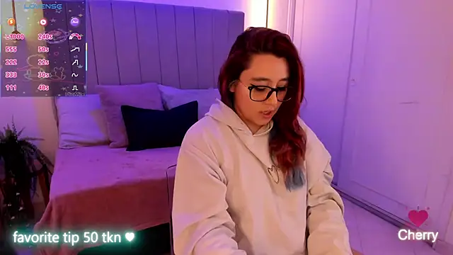 Cherry blush  online show from 09-18-25, 07:49