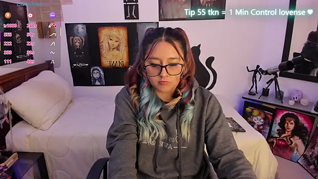 Cherry blush  online show from 11-24-25, 07:35