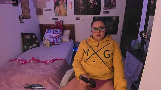 Cherry blush  online show from 02-09-26, 05:17