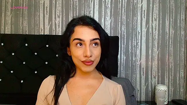 Alicee Moonn online show from 04-16-26, 06:52