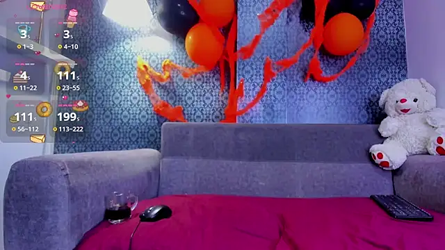 Zoe White  online show from 10-30-25, 12:39