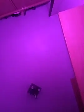 Hottiesophie online show from 04-13-26, 02:17