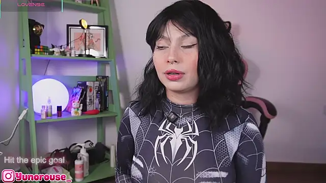 YunoRose  online show from 10-28-25, 03:21