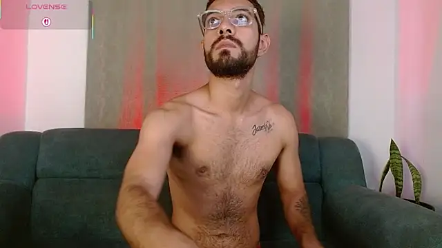 Snapshot of ReyPablo1 chatting on 09-25-25, 08:56 ReyPablo1 online show from 09-25-25, 08:56